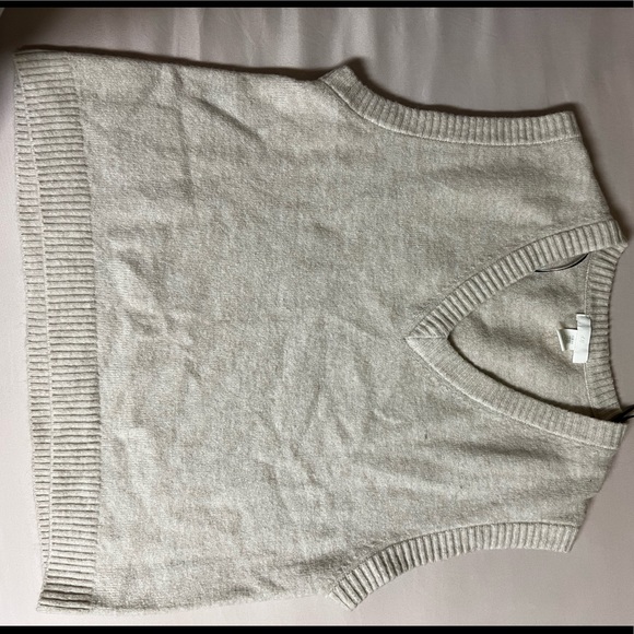 Clothing. All brands including Zara, American Eagle, h&m and forever 21. - Picture 5 of 16